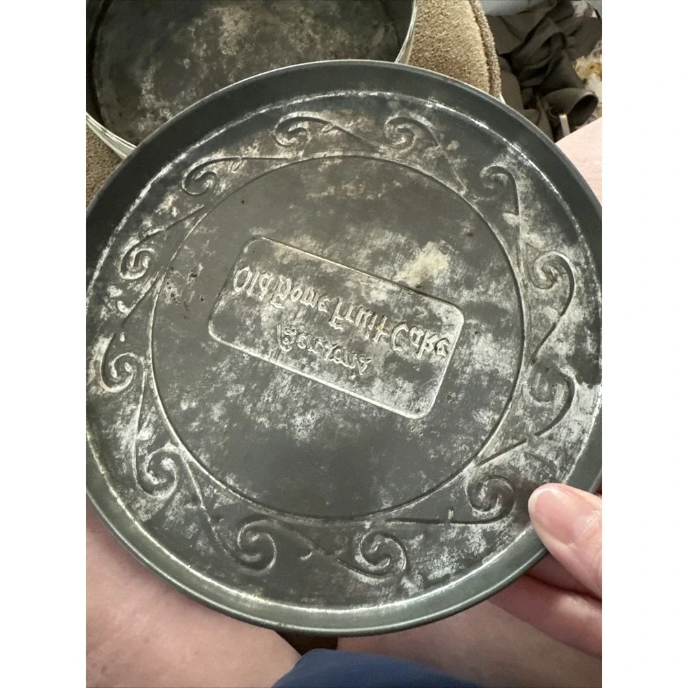 Vintage Benson's Old Home Fruit Cake Empty Tin (TD)